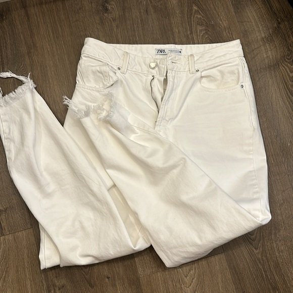 White straight leg jeans - Picture 3 of 3
